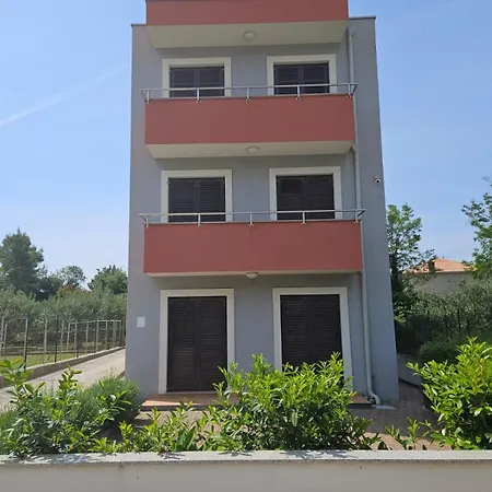 Apartment Aurea Solin