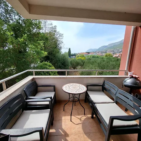 Aurea Apartment